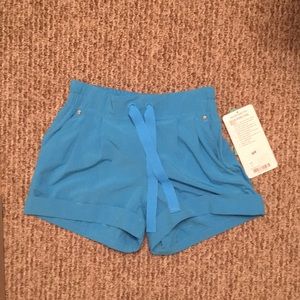 Lululemon spring break away short